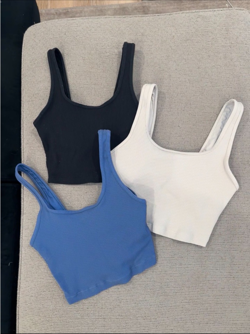 Aerie Offline Tank Bundle